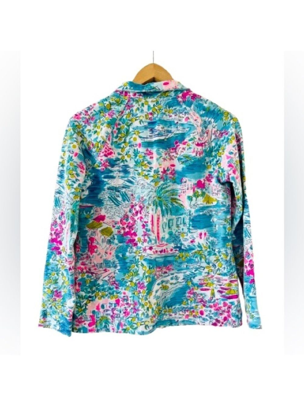 Lilly Pulitzer Skipper Popover
Rare Print Postcards From Positano
UPF 50+
Small - Picture 4 of 9